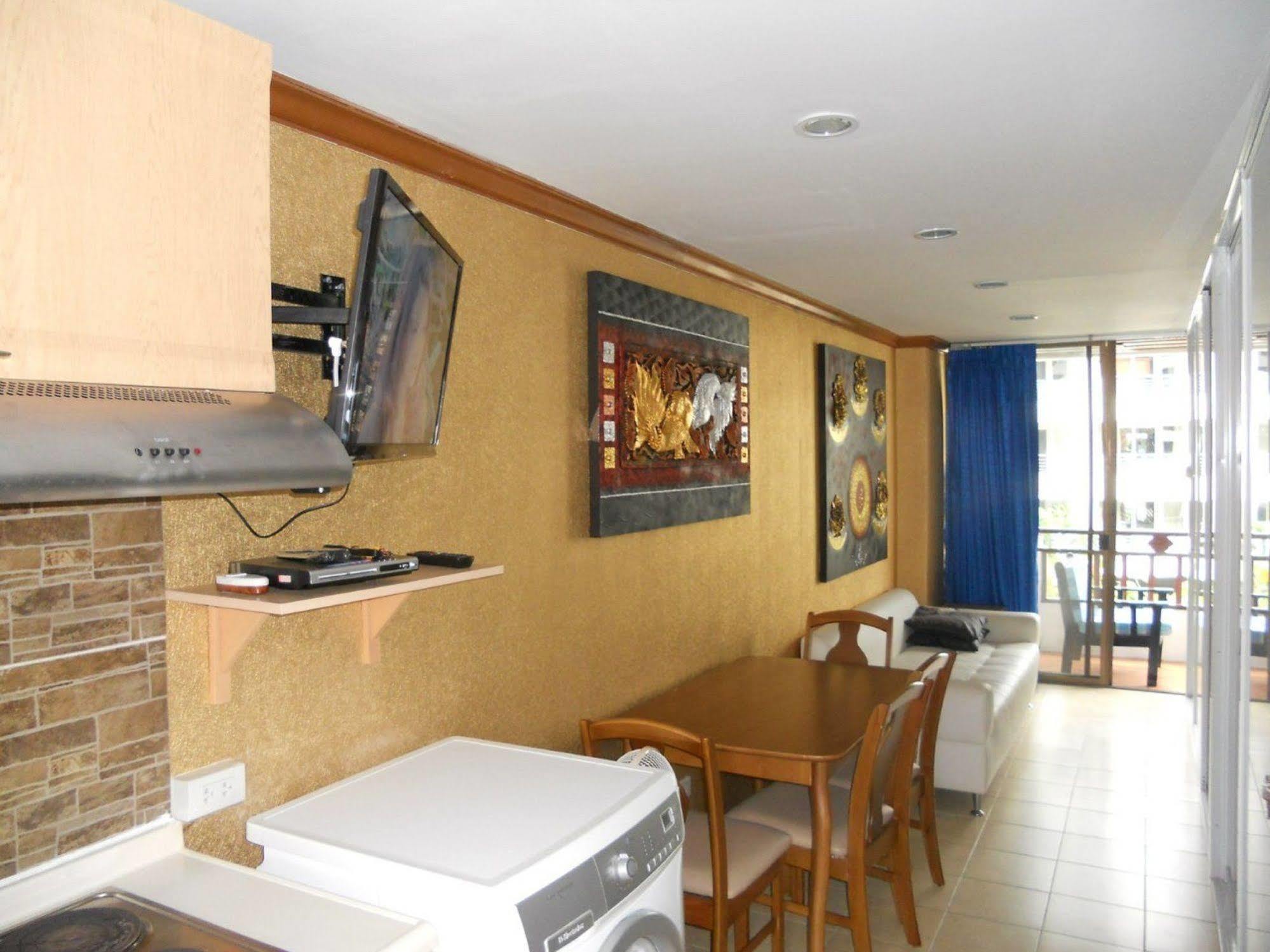 Jomtien Good Luck Apartment Eksteriør billede