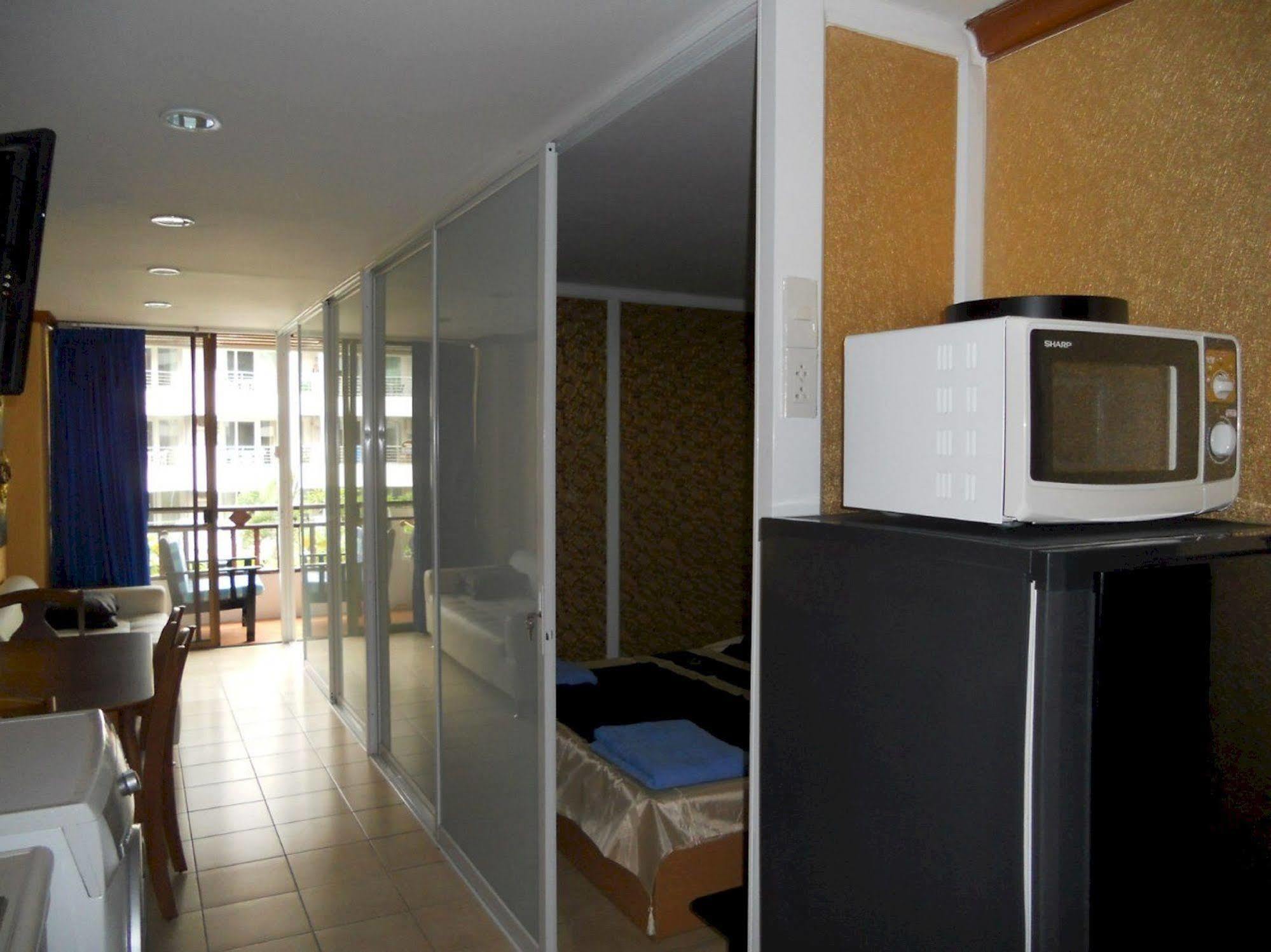 Jomtien Good Luck Apartment Eksteriør billede